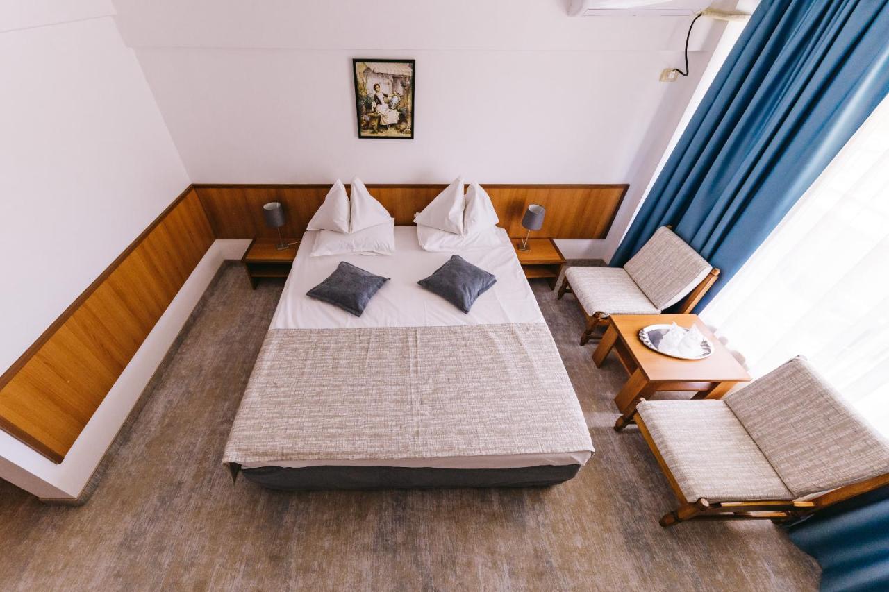 Hotel Condor 마마이아 외부 사진