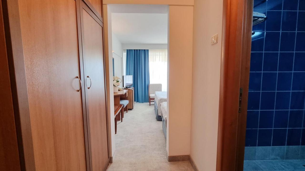 Hotel Condor 마마이아 외부 사진