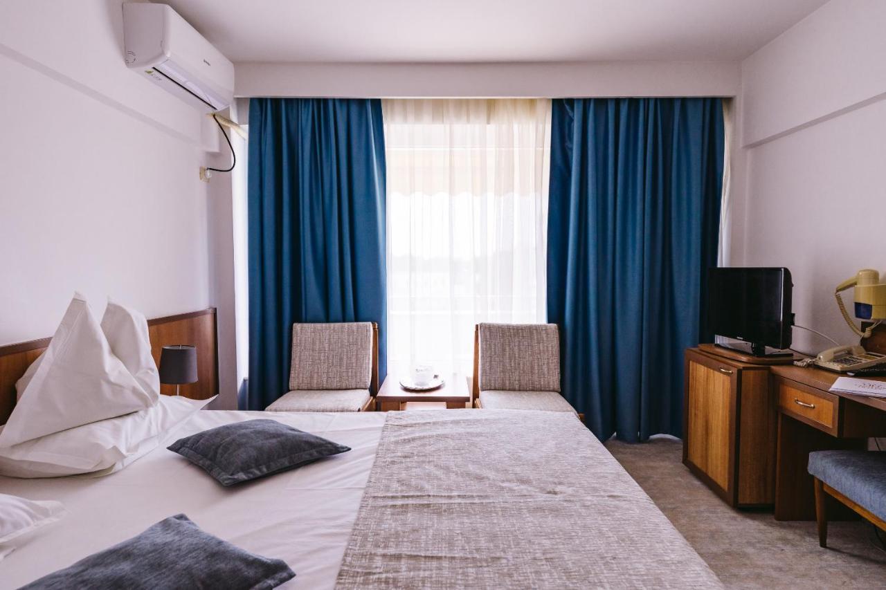 Hotel Condor 마마이아 외부 사진