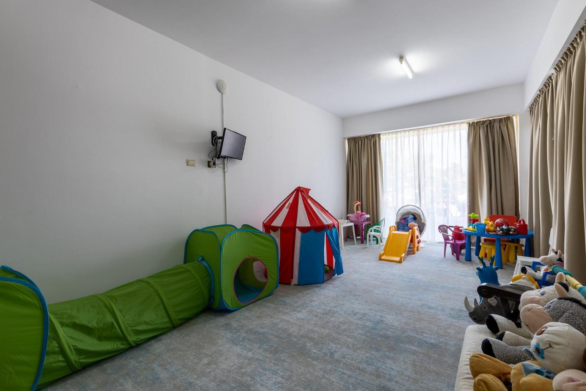 Hotel Condor 마마이아 외부 사진