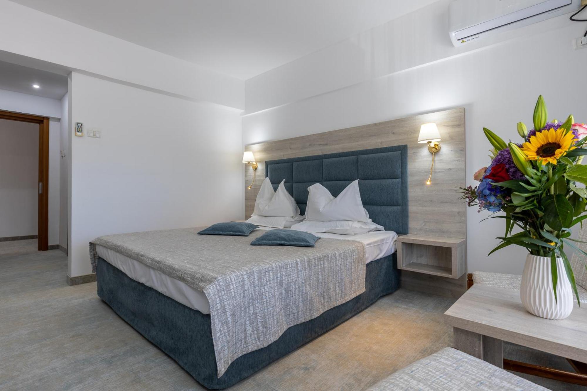 Hotel Condor 마마이아 외부 사진