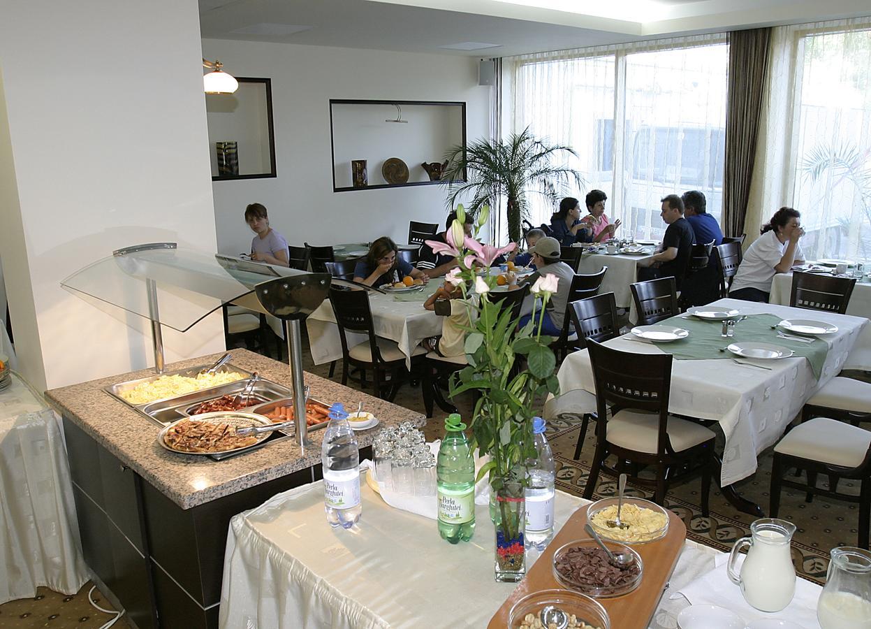 Hotel Condor 마마이아 외부 사진